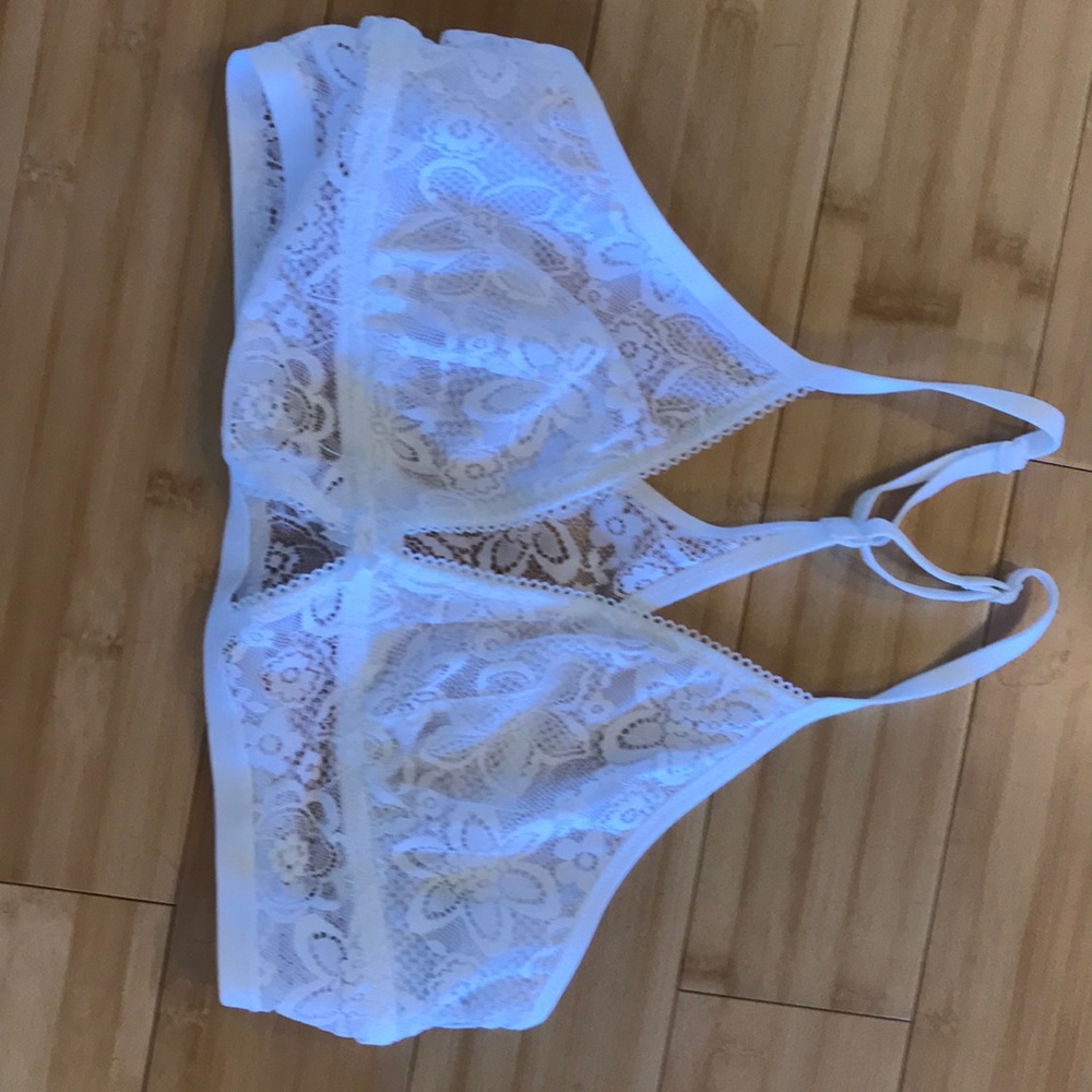 FINAL PRICE Cute white Aerie Bralette SIZE LARGE